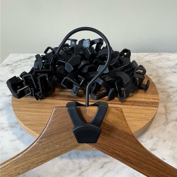 Black space saving hanger hooks closet organization - Picture 10 of 12